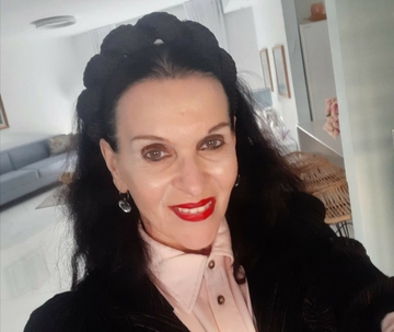 סדרת הרצאות שרה אוסטרוב: "ספרים, שירים וסרטים פוגשים חיים"