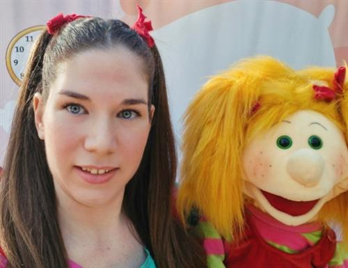 שעת סיפור בספרייה - הכח של שירה