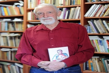 סדרת הרצאות ד"ר משה גרנות - שיחות עם סופרים